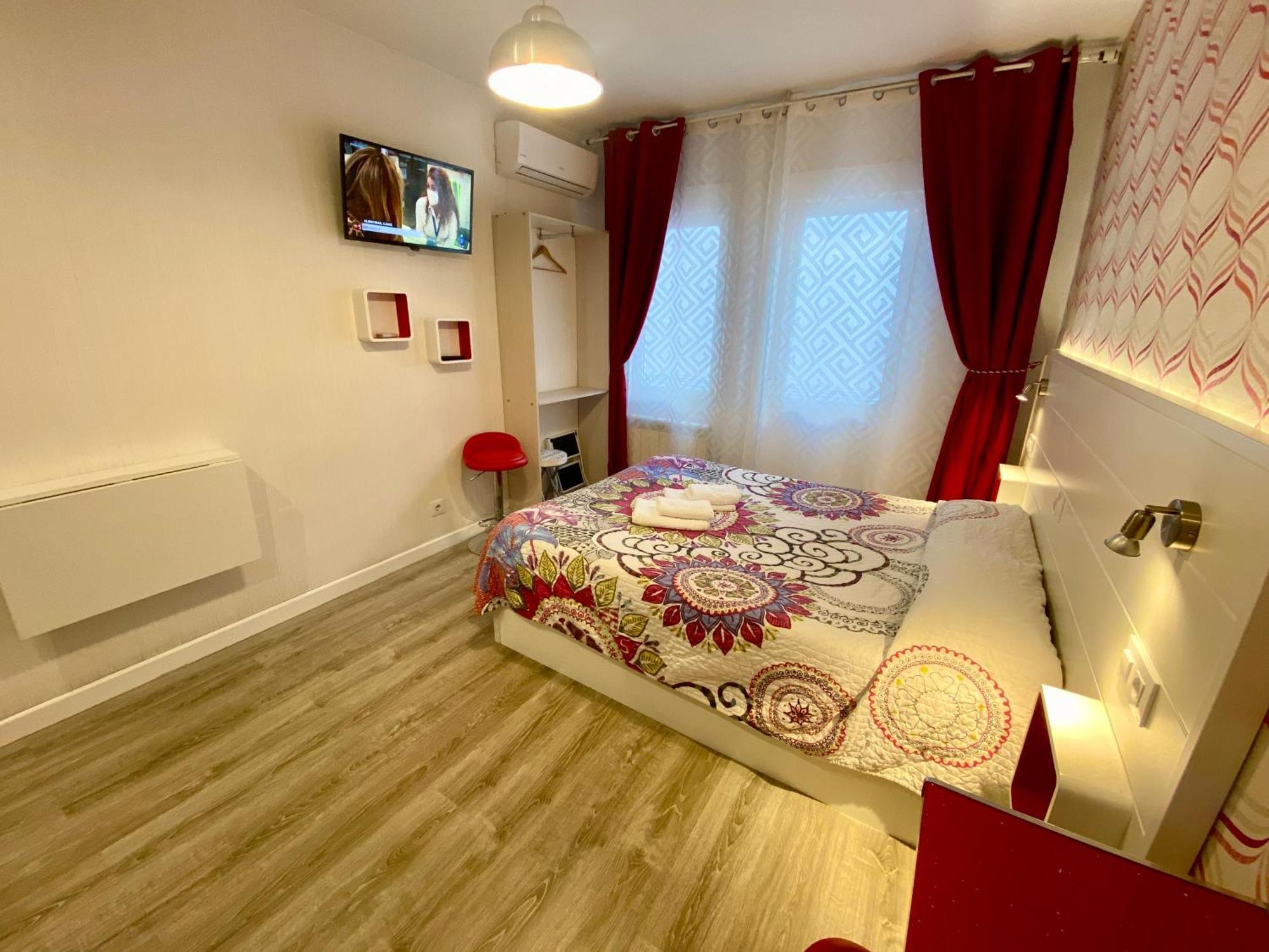Muchomadrid Apartments Ngoại thất bức ảnh